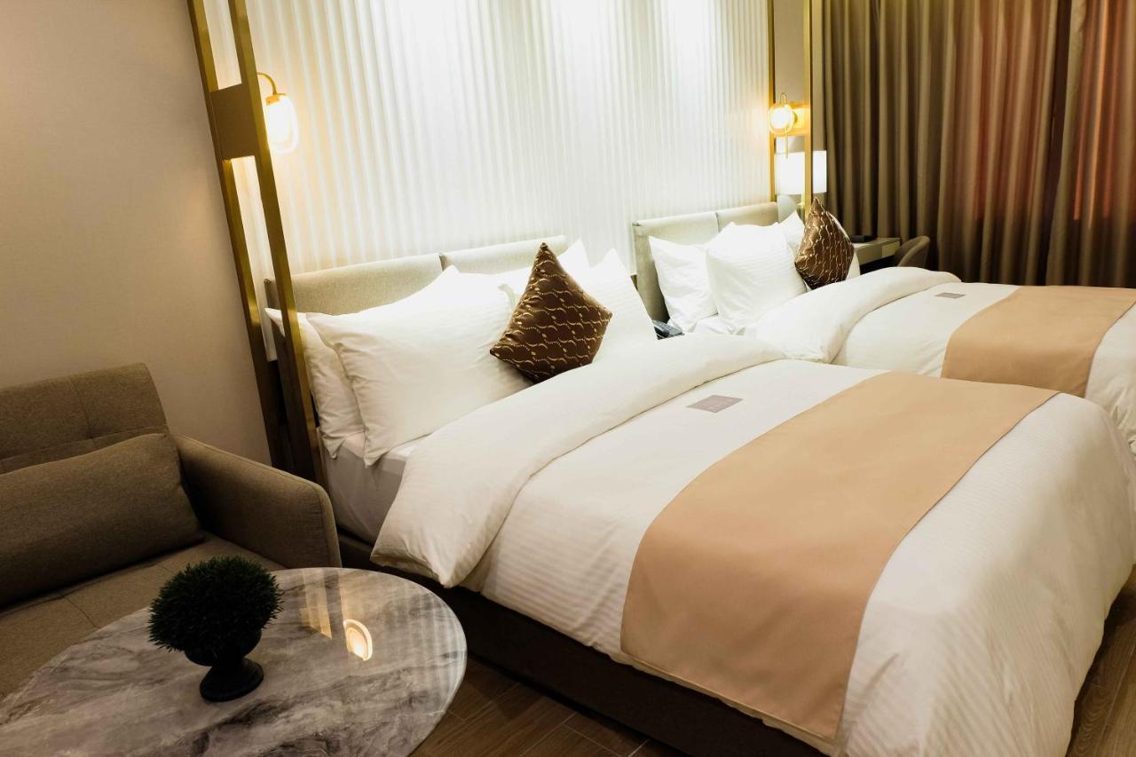 Uma Hotel And Residences Naga  Εξωτερικό φωτογραφία