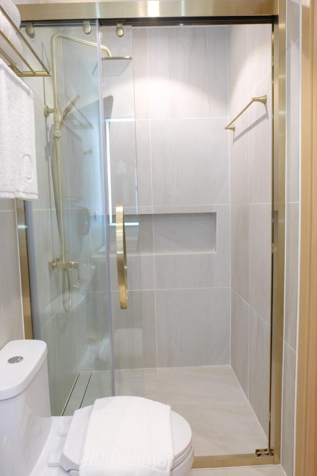 Uma Hotel And Residences Naga  Εξωτερικό φωτογραφία
